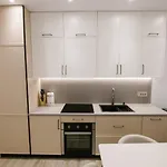 Alko Cozy 1-bedroom 0-b Apartment *